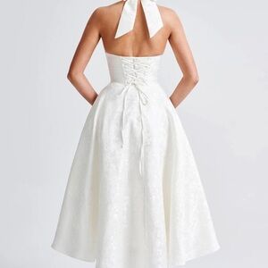 Chic Backless White Dress